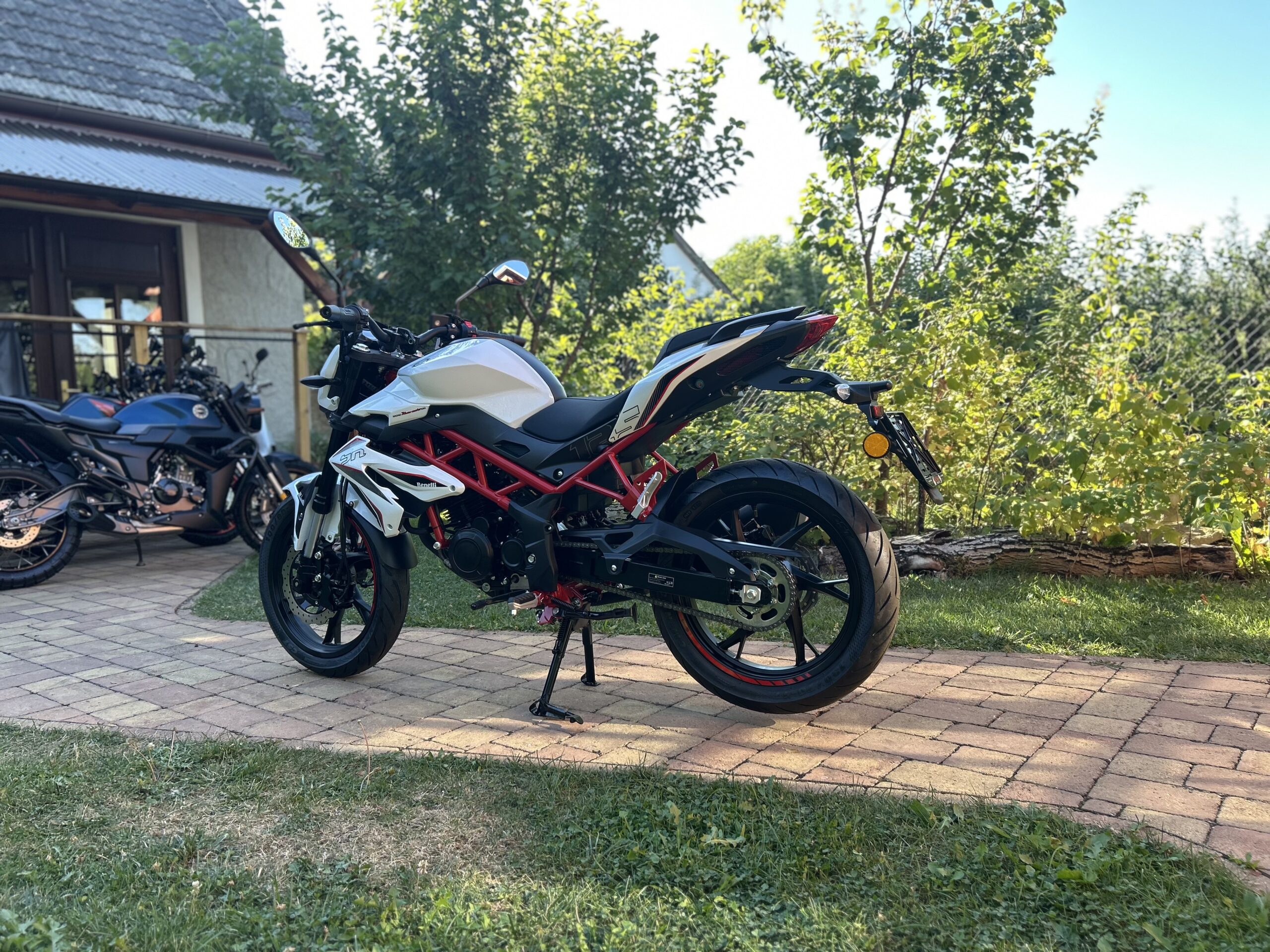 Benelli BN125 - Obrázek 7