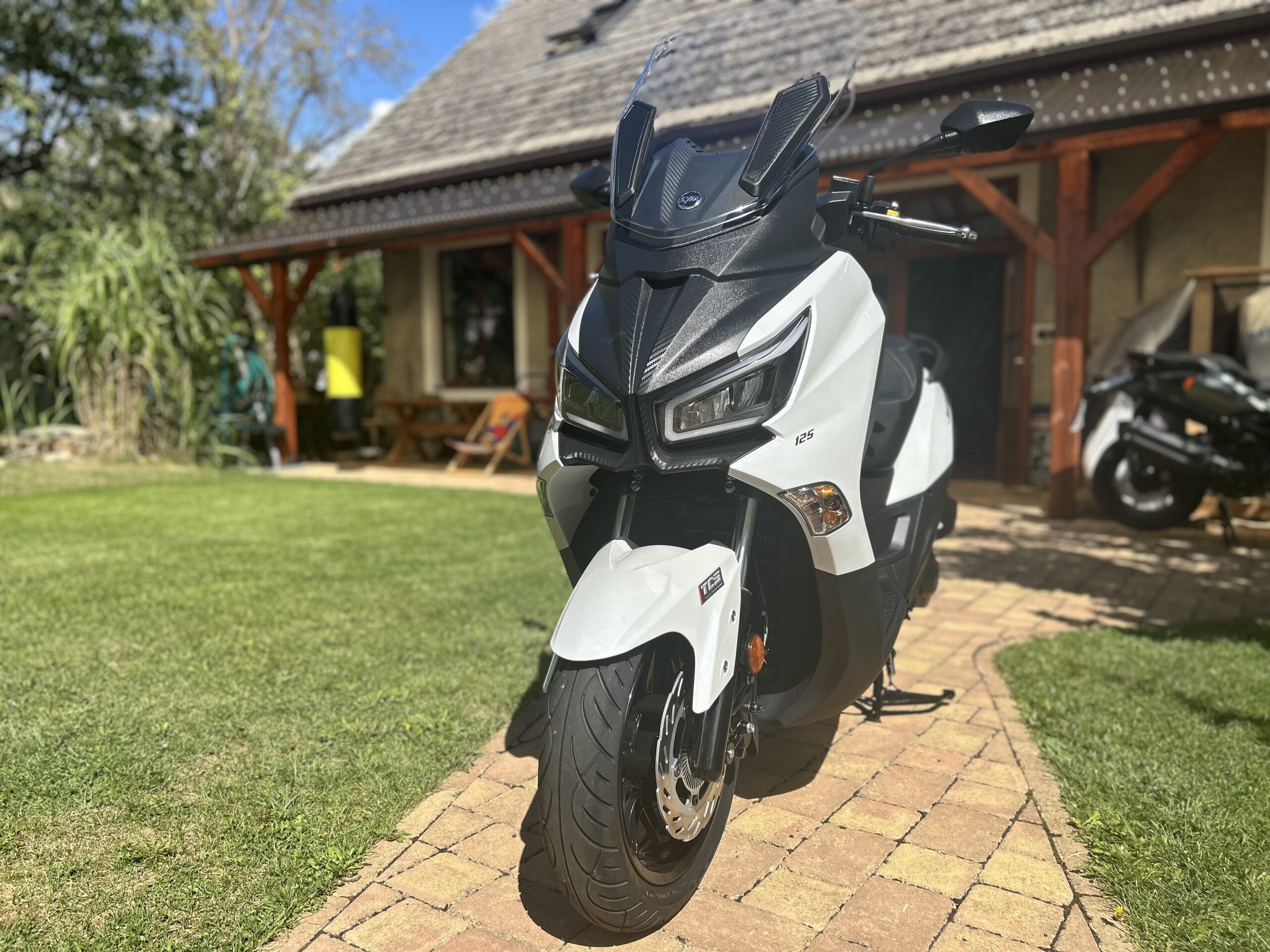 SYM Joymax 125 - Obrázek 3