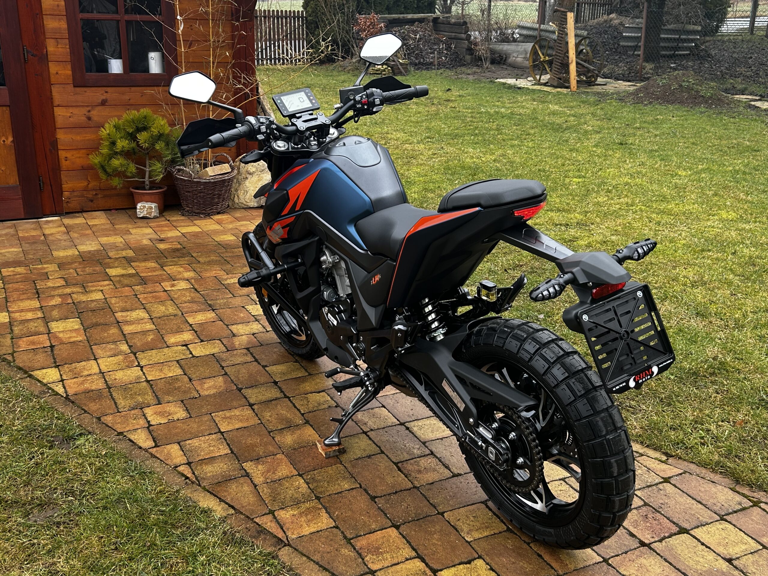 Zontes 125 Hyper Trail - Obrázek 19