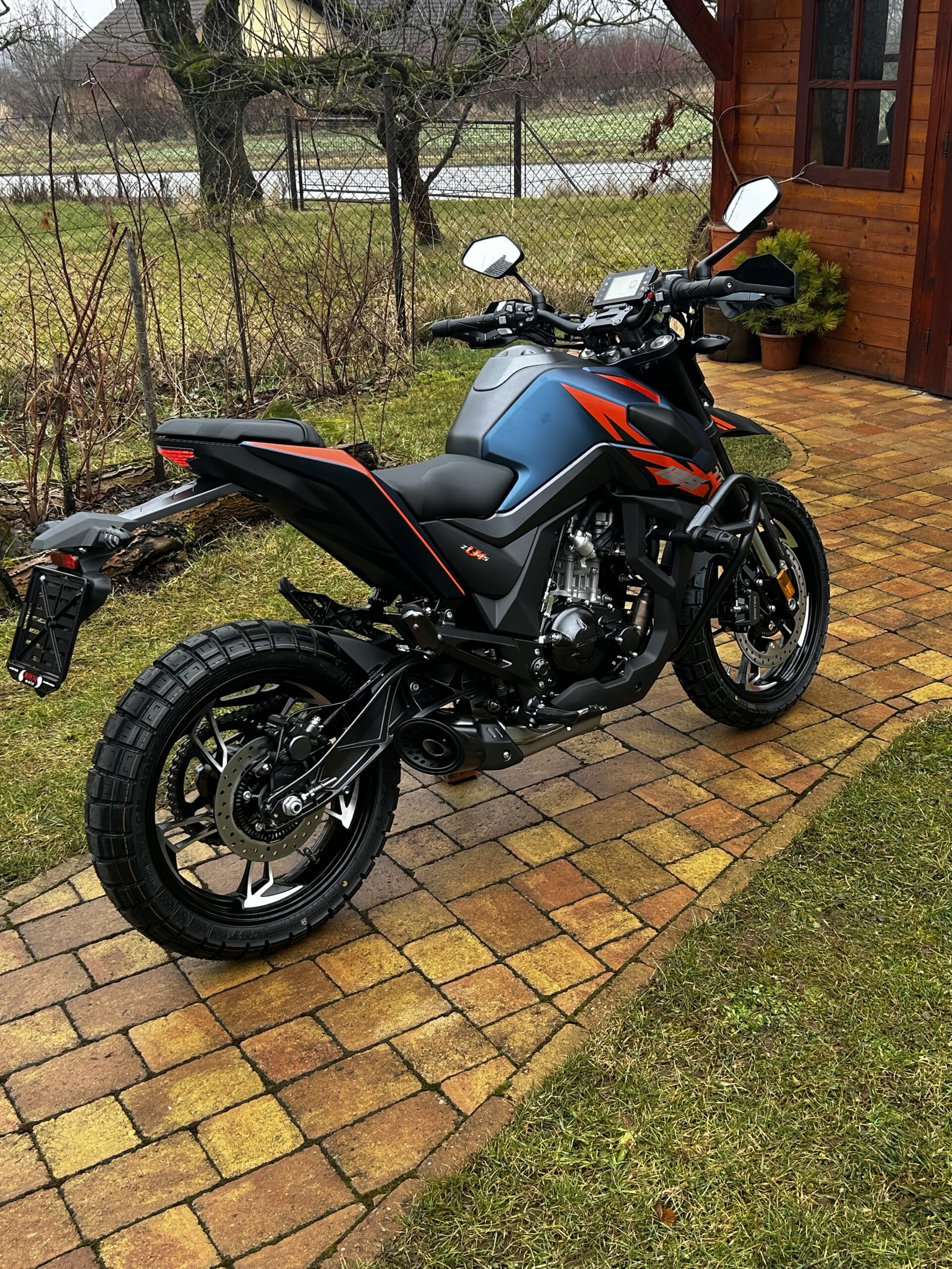 Zontes 125 Hyper Trail - Obrázek 7