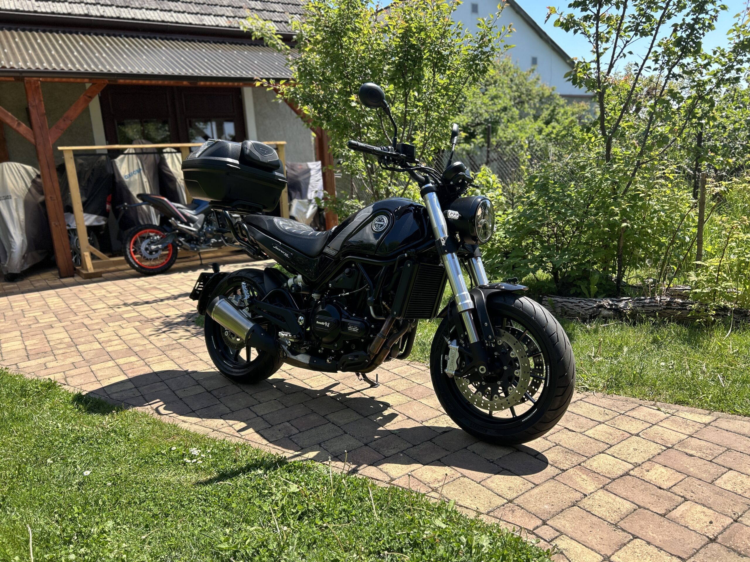 Benelli Leoncino 500 - Obrázek 6