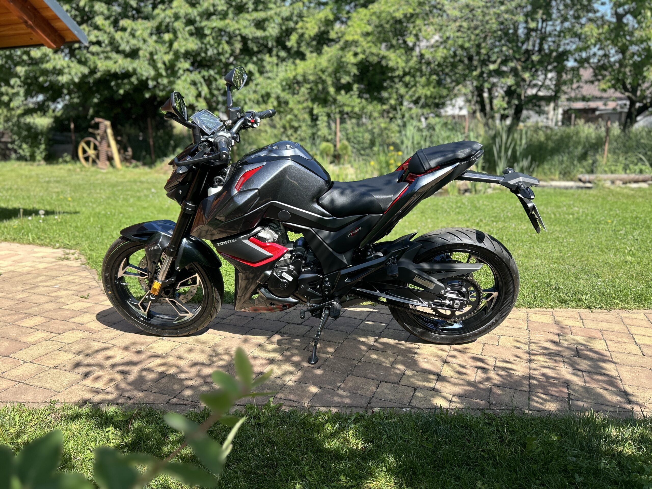 Zontes 125 Urban - Obrázek 3
