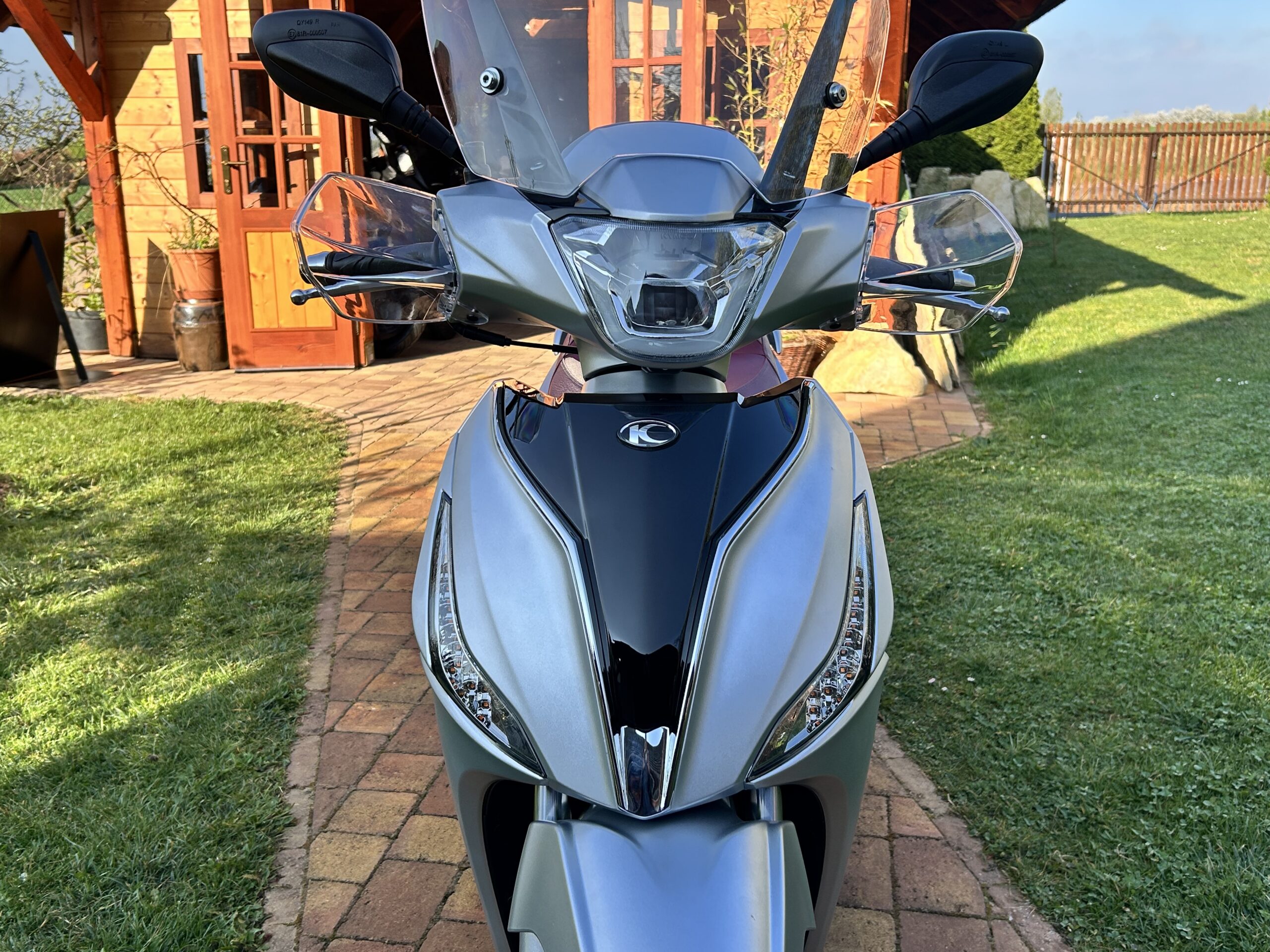 Kymco New People S125i ABS - Obrázek 8