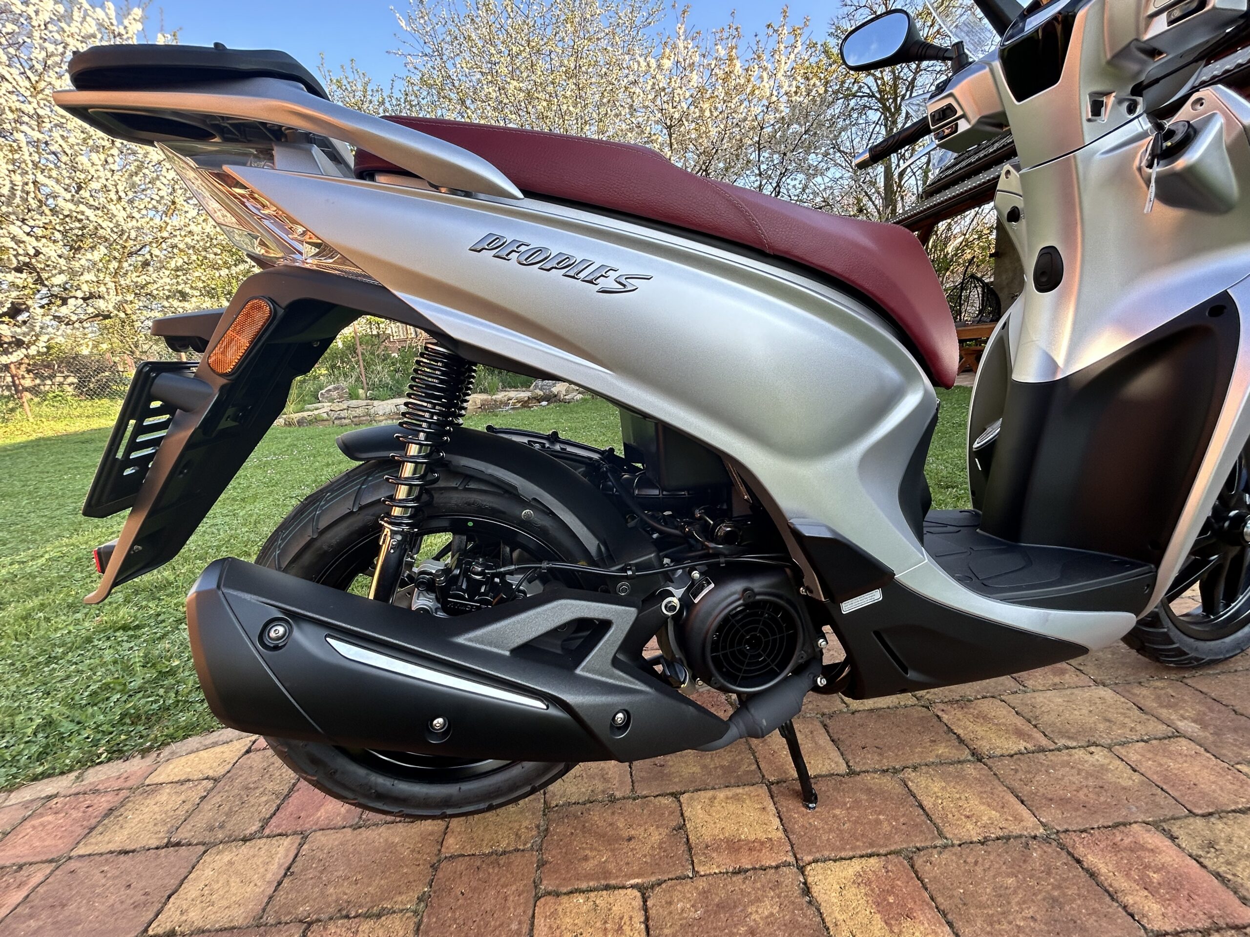 Kymco New People S125i ABS - Obrázek 10