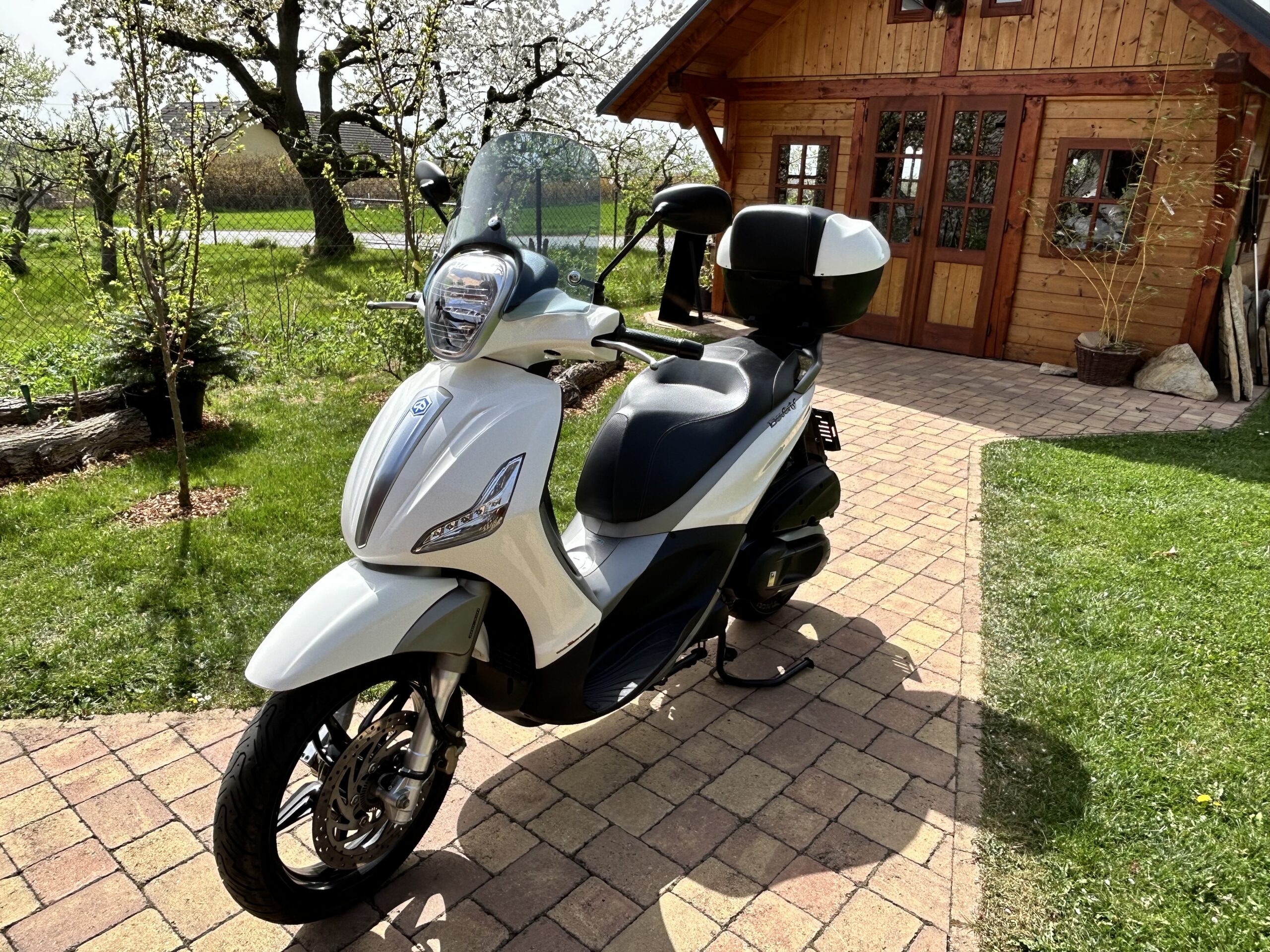 Piaggio Beverly 350 - Obrázek 2