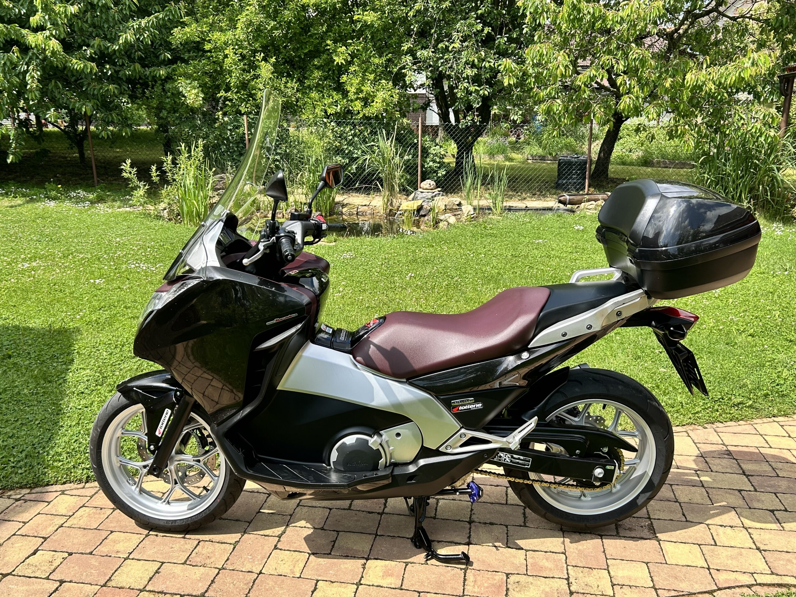 Honda Integra 700D - Obrázek 7