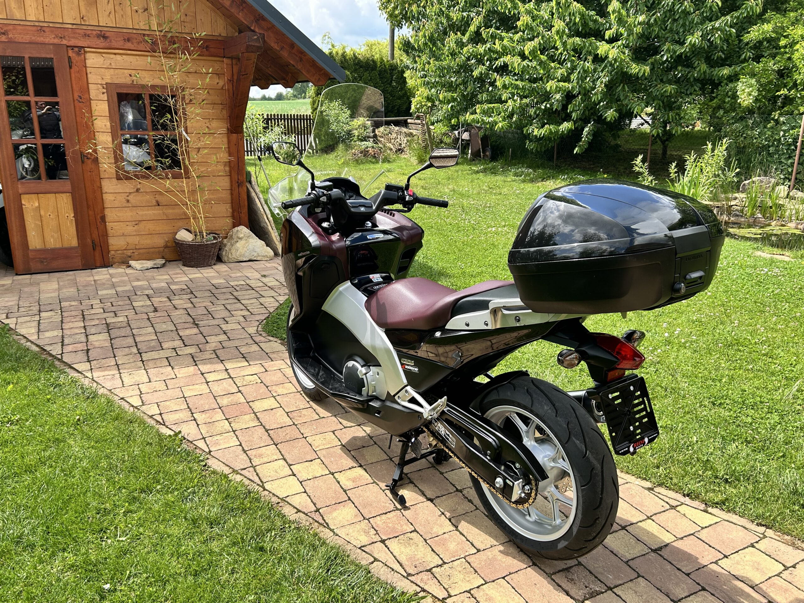 Honda Integra 700D - Obrázek 6