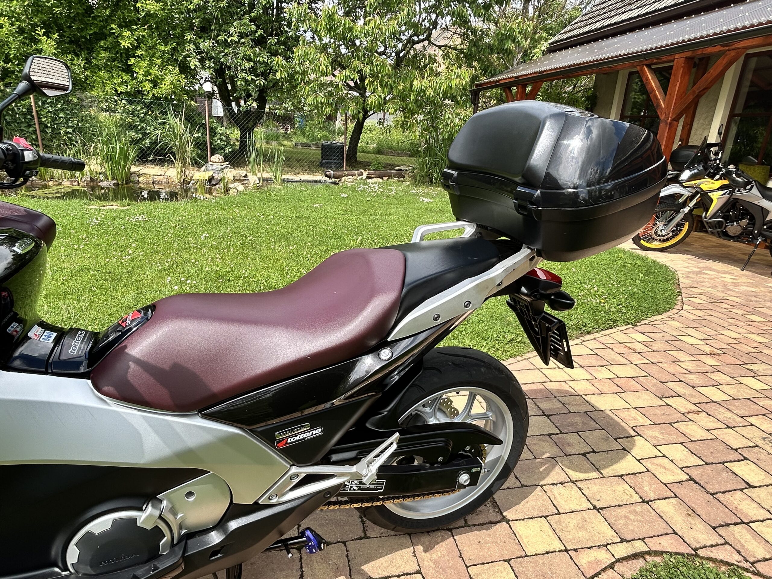 Honda Integra 700D - Obrázek 13