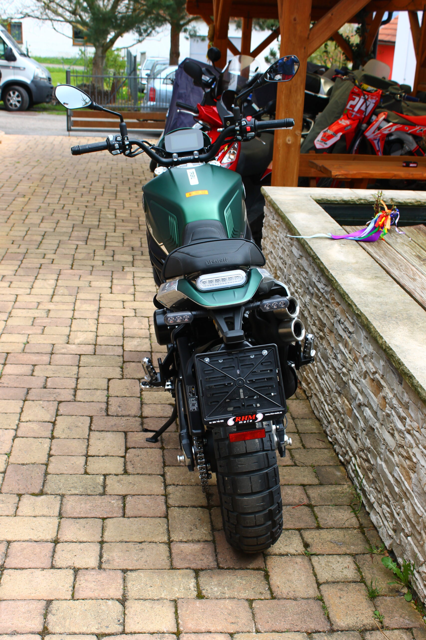 Benelli Leoncino 800 Trail - Obrázek 9